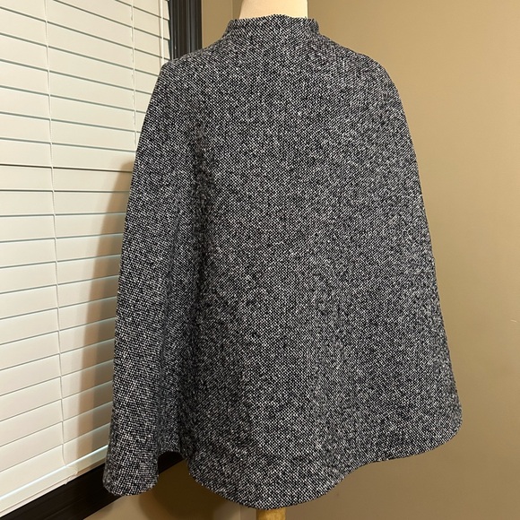 Preston & York Black and Gray Coat - Picture 4 of 5